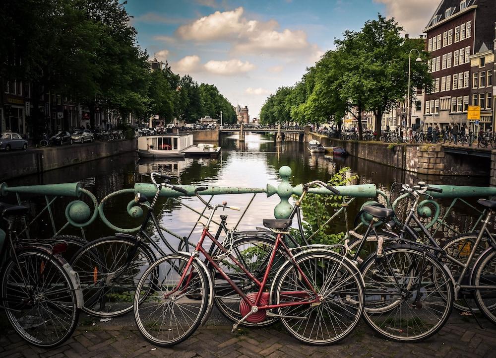 The Pavilions Amsterdam, The Toren Exterior photo