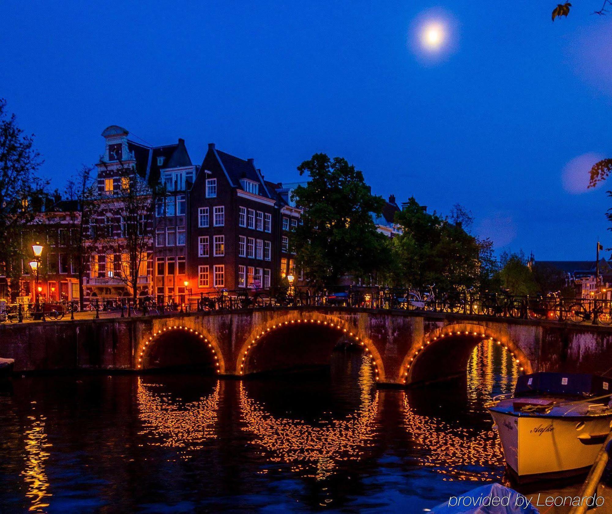 The Pavilions Amsterdam, The Toren Exterior photo